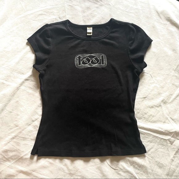❤️SOLD Vintage TOOL shirt - Picture 1 of 2